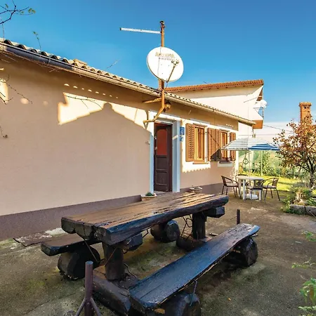 1 Bedroom Pet Friendly In Ferienhaus Lovran