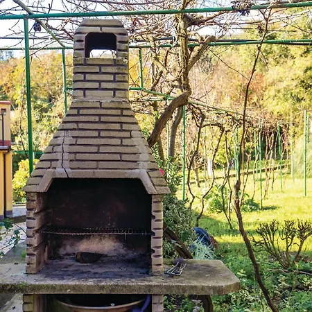 1 Bedroom Pet Friendly In