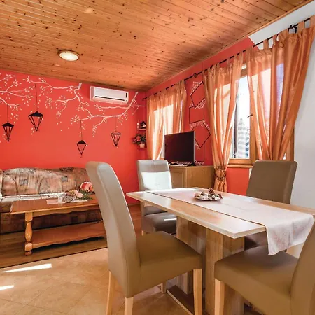 1 Bedroom Pet Friendly In *