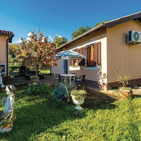 Holiday home 1 Bedroom Pet Friendly In